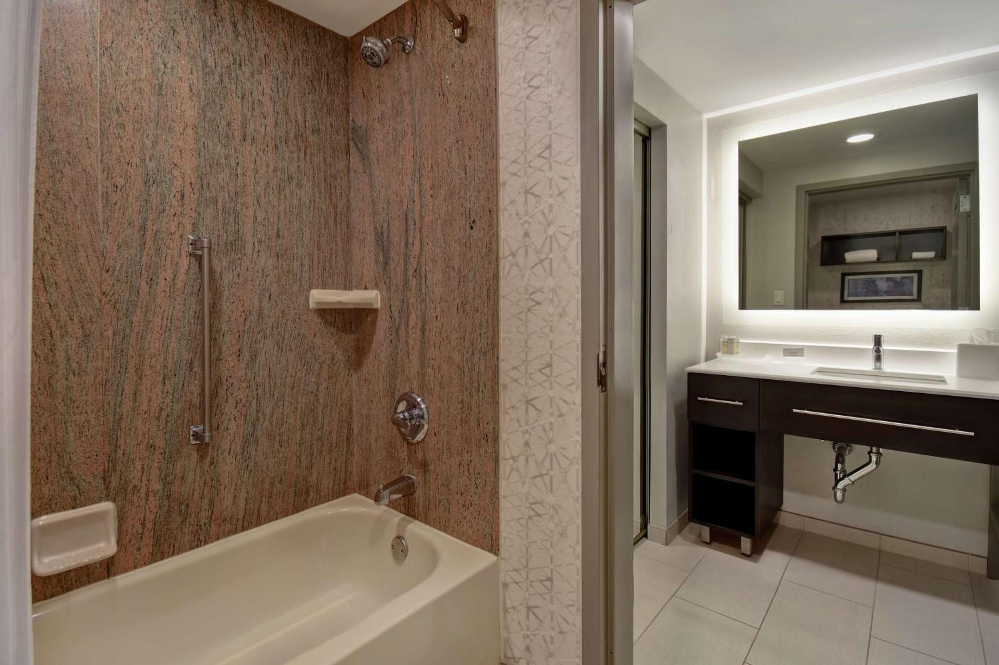 Homewood Suites By Hilton Edgewater-Nyc Area Екстер'єр фото